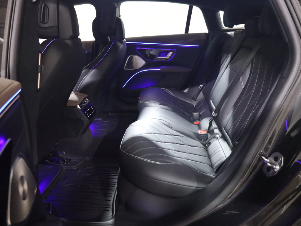 Certified 2023 Mercedes-Benz EQS 580 4MATIC Sedan image 59
