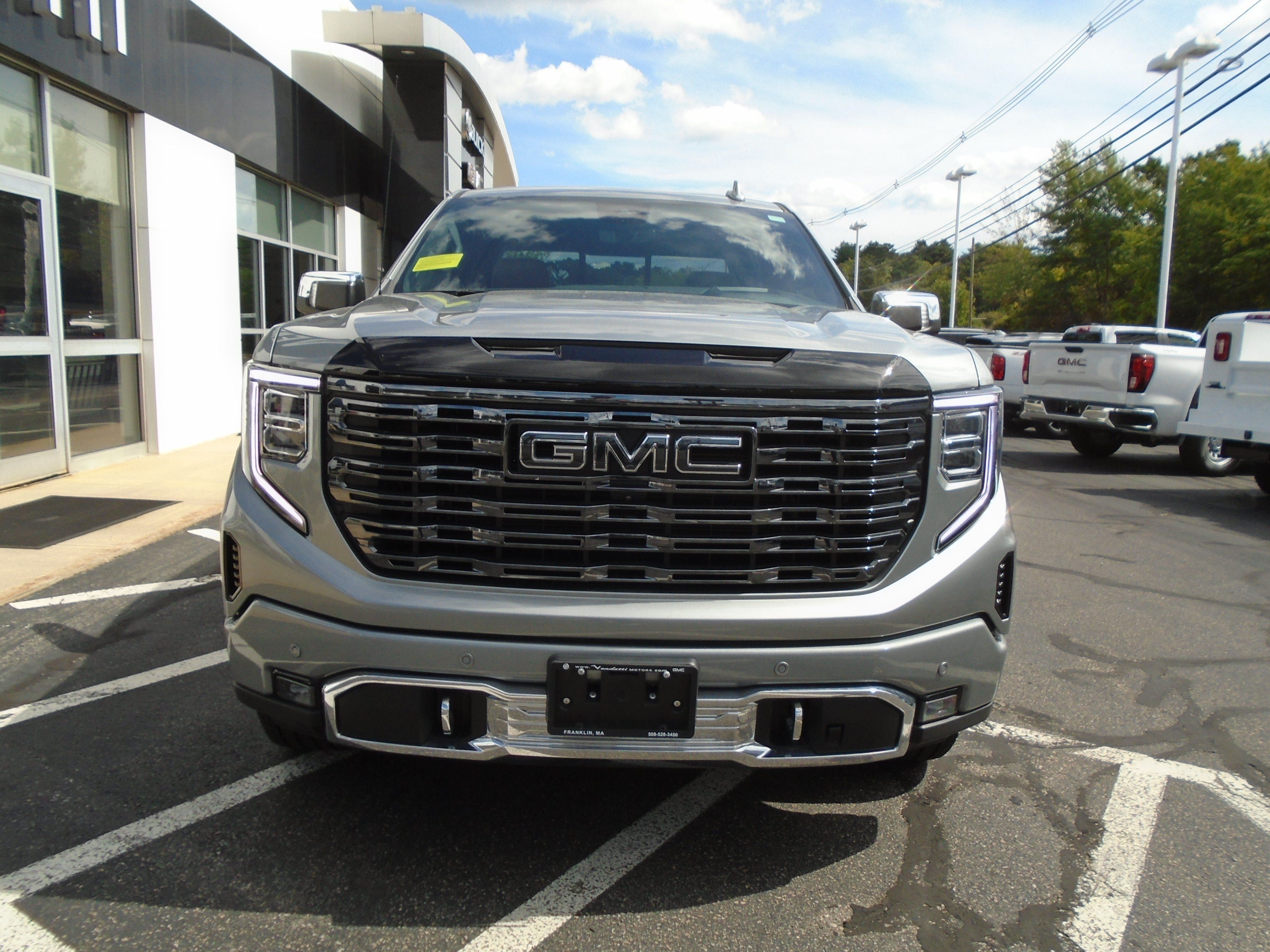 Certified 2025 GMC Sierra 1500 Denali Ultimate AWD/4WD image 4