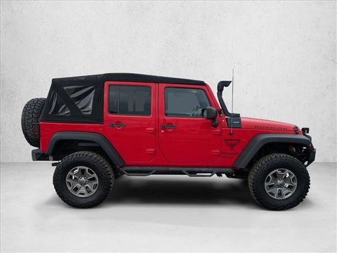 Used 2015 Jeep Wrangler Unlimited Rubicon w/ Max Tow Package image 4