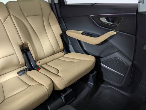 Certified 2025 Audi Q7 3.0T Premium Plus w/ Premium Plus Package image 14