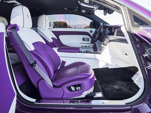 Used 2024 Rolls-Royce Spectre w/ Spectre Launch Package image 16