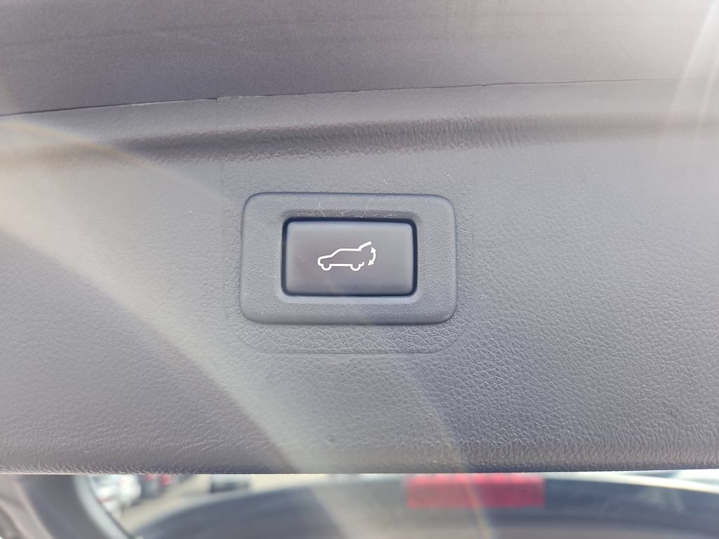 Used 2019 Subaru Outback 3.6R Limited AWD/4WD image 24