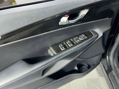 Used 2020 Kia Sorento LX w/ LX I4 Convenience Package image 14