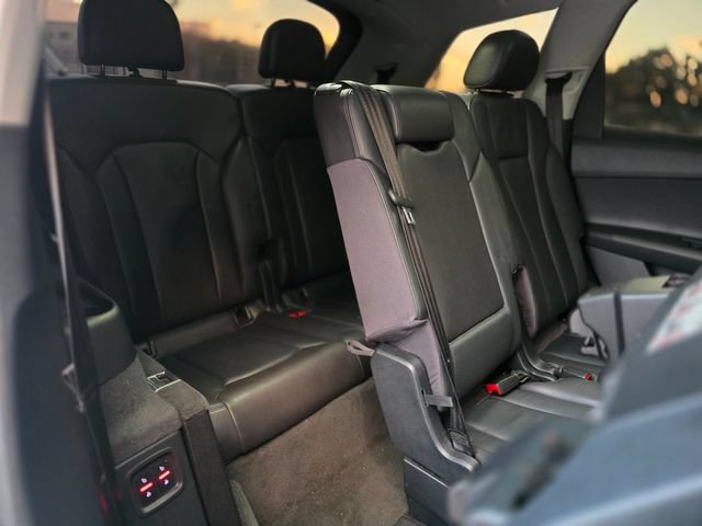 Used 2017 Audi Q7 3.0T Premium AWD/4WD image 50