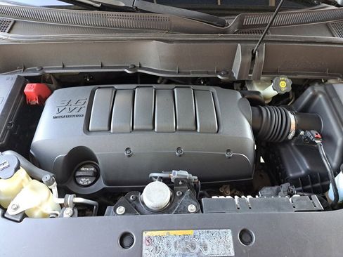 Used 2016 Chevrolet Traverse LT image 24