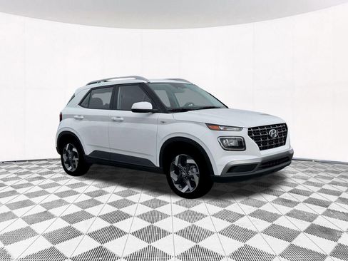 New 2026 Hyundai Venue SEL image 16