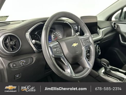 Certified 2025 Chevrolet Blazer LT image 11
