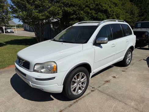 Used 2013 Volvo XC90 3.2 image 1