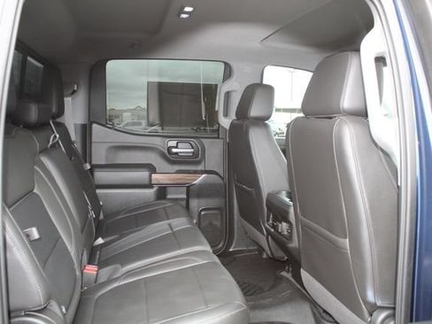 Used 2020 Chevrolet Silverado 1500 LT Trail Boss AWD/4WD image 17