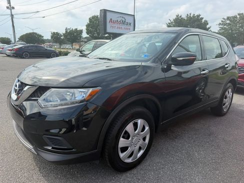 Used 2014 Nissan Rogue S FWD image 1