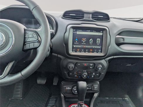 Used 2022 Jeep Renegade Trailhawk w/ Sun/Sound Group AWD/4WD image 18