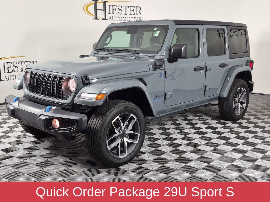 Used 2024 Jeep Wrangler Unlimited w/ Convenience Group AWD/4WD image 8