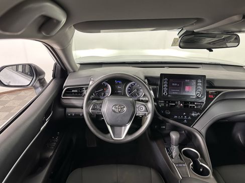 Used 2023 Toyota Camry LE image 31