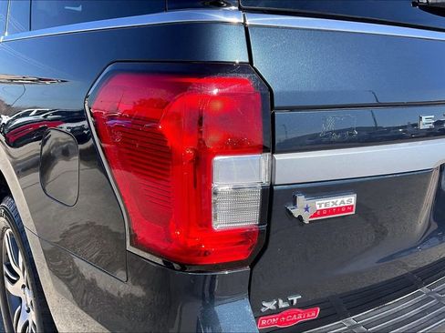 Certified 2023 Ford Expedition XLT image 20