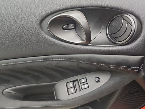 Used 2024 Nissan Z Performance w/ Heritage Edition image 14