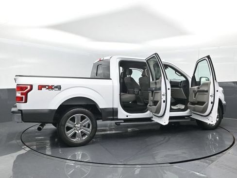 Used 2018 Ford F150 XLT w/ Equipment Group 302A Luxury AWD/4WD image 26