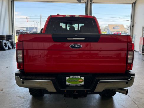 Used 2021 Ford F250 XLT w/ XLT Premium Package image 3