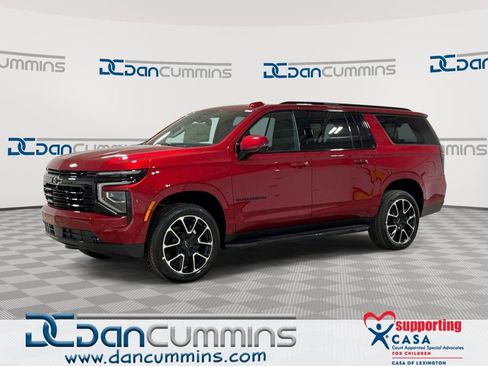 New 2026 Chevrolet Suburban RST w/ Comfort Package AWD/4WD image 1
