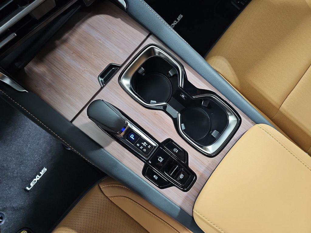 New 2026 Lexus RX 350 FWD image 24