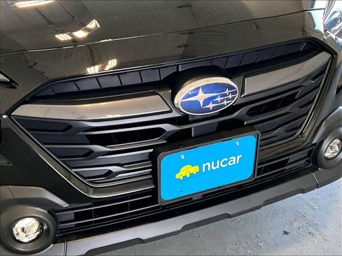 Used 2025 Subaru Outback Premium AWD/4WD image 30