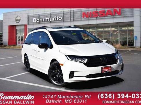 Used 2024 Honda Odyssey Sport image 1