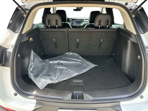 Used 2021 Buick Encore GX Preferred w/ Cold Weather Comfort Package FWD image 9