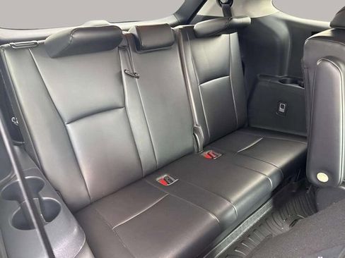 Used 2023 Toyota Highlander XLE image 26