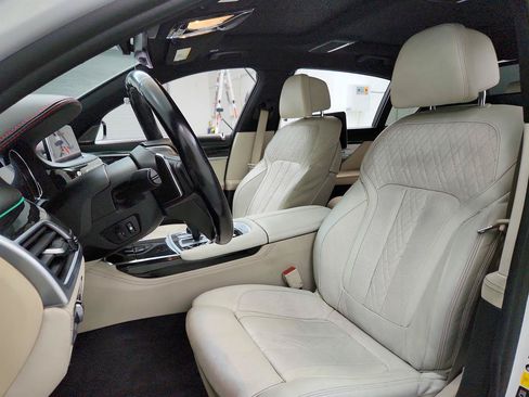 Used 2017 BMW 750i xDrive AWD/4WD image 14