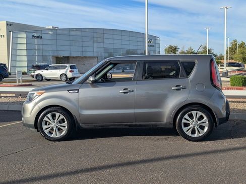Used 2015 Kia Soul + w/ Primo Package image 3