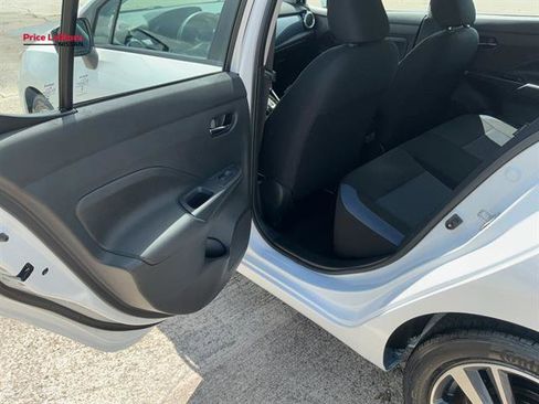 Used 2024 Nissan Versa SV w/ Trunk Package image 14