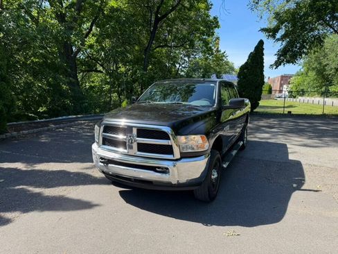 Used 2017 RAM 2500 SLT AWD/4WD image 16