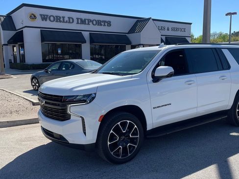 Used 2024 Chevrolet Suburban RST w/ Luxury Package image 1