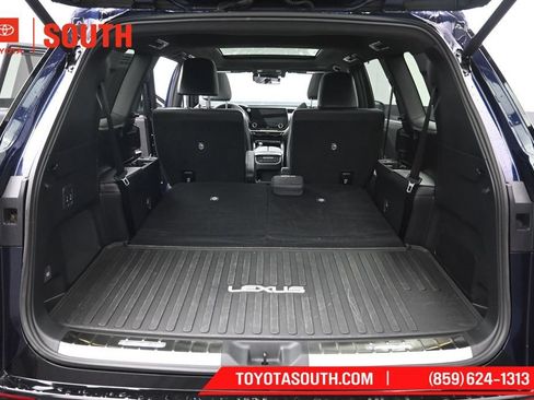 Used 2026 Lexus TX 500h AWD w/ Technology Package image 36