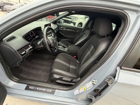 Used 2022 Honda Civic Sport image 8