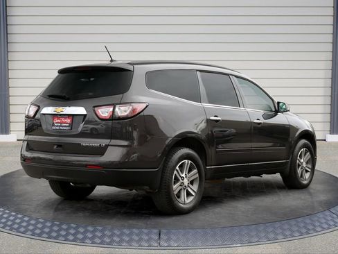 Used 2015 Chevrolet Traverse LT FWD image 7