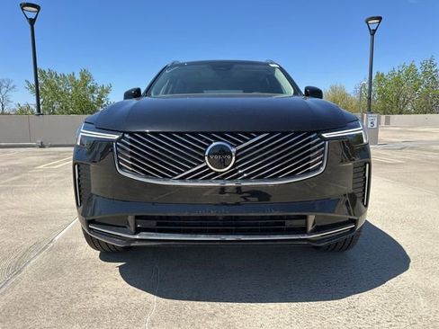 New 2026 Volvo XC90 B6 Ultra w/ Protection Package AWD/4WD image 2