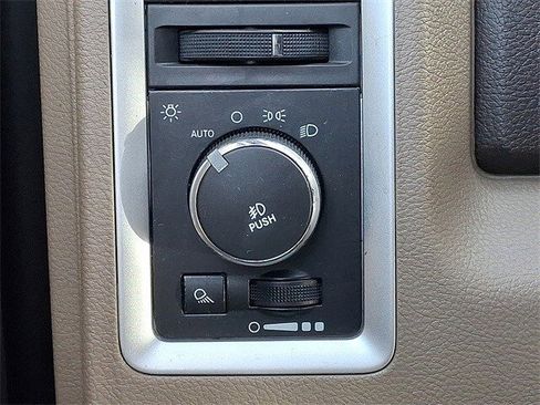 Used 2012 RAM 1500 Big Horn w/ Luxury Group image 22