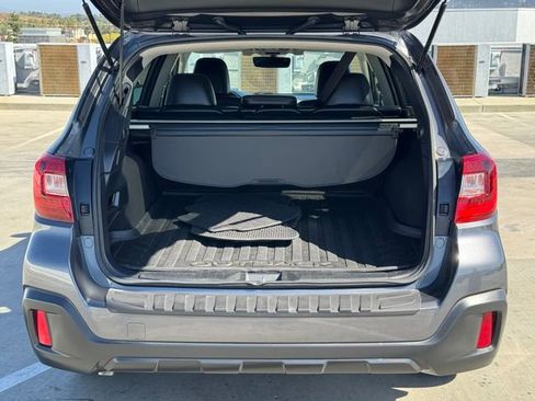 Used 2019 Subaru Outback 2.5i Limited w/ Popular Package #2 AWD/4WD image 23