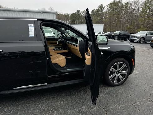 Used 2025 Cadillac Escalade IQ Luxury 2 AWD/4WD image 31