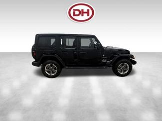 Used 2019 Jeep Wrangler Unlimited Sahara AWD/4WD video 2