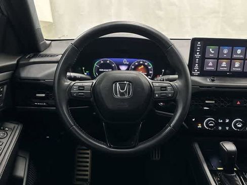 Used 2025 Honda Accord Sport image 15