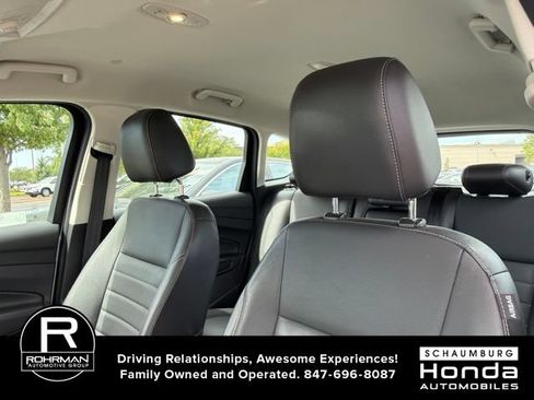 Used 2014 Ford C-MAX SEL w/ Equipment Group 301A FWD image 9
