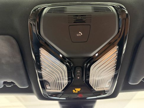 Used 2023 BMW 330i xDrive 330i xDrive w/ M Sport Package image 24