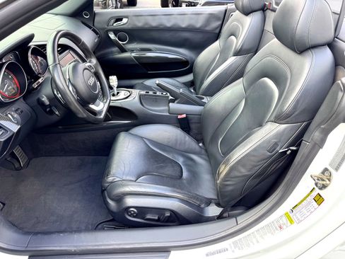 Used 2011 Audi R8 V10 w/ Enhanced Leather Pkg AWD/4WD image 29