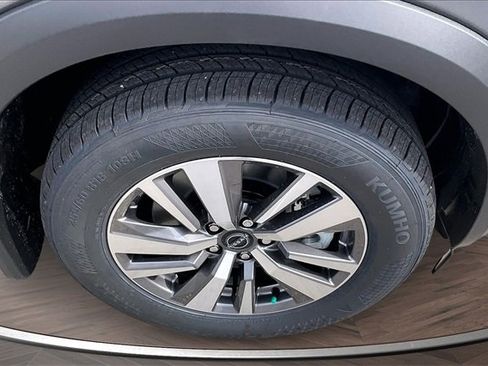 New 2026 Nissan Pathfinder SL image 12