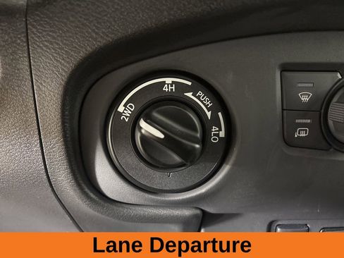 Used 2024 Nissan Frontier SL w/ Technology Package image 17