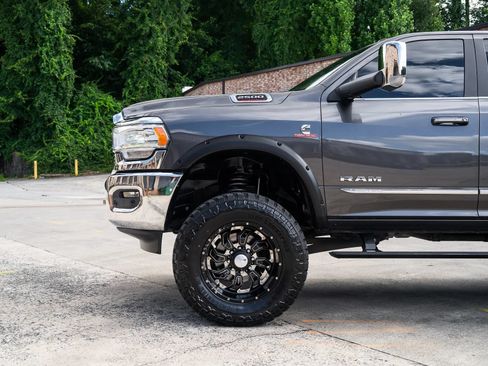 Used 2019 RAM 2500 Limited AWD/4WD image 3
