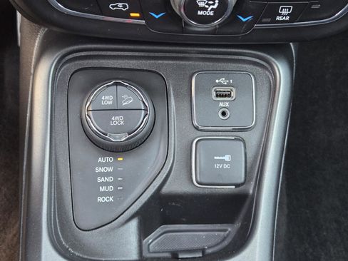 Certified 2019 Jeep Compass Trailhawk w/ Cold Weather Group image 14