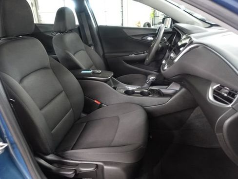 Used 2024 Chevrolet Malibu LT FWD image 25