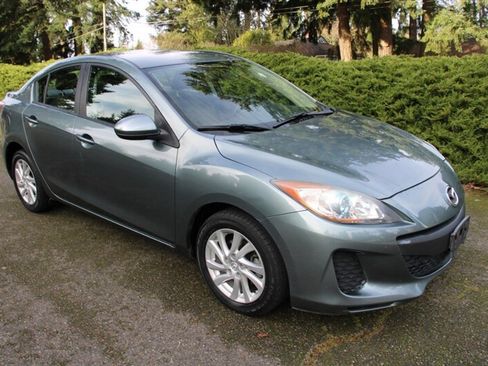 Used 2012 MAZDA MAZDA3 i Touring image 2